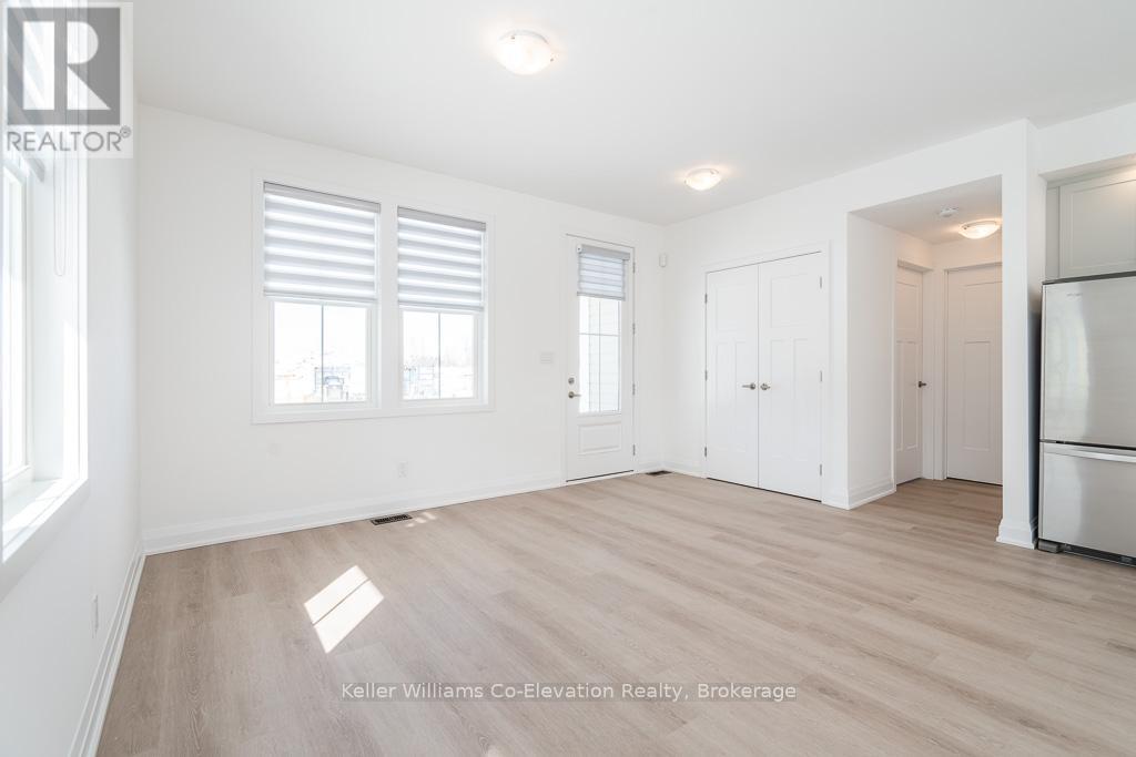 4 Danielle Crescent, Midland, ON - Indoor Photo Showing Other Room