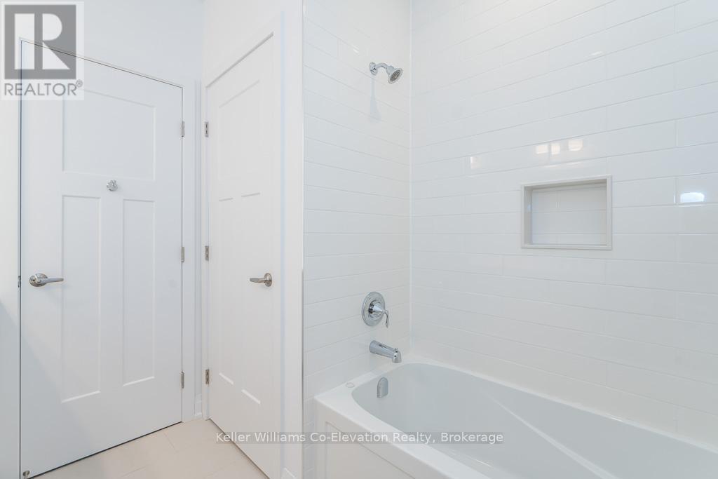 4 Danielle Crescent, Midland, ON - Indoor Photo Showing Bathroom