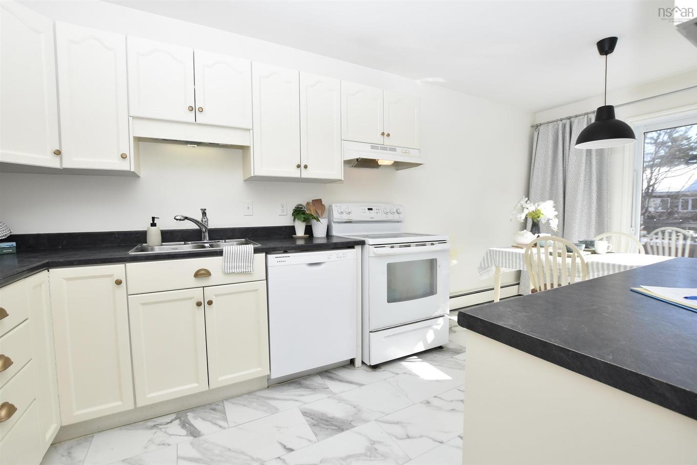 15 Braeside Lane, Halifax, NS