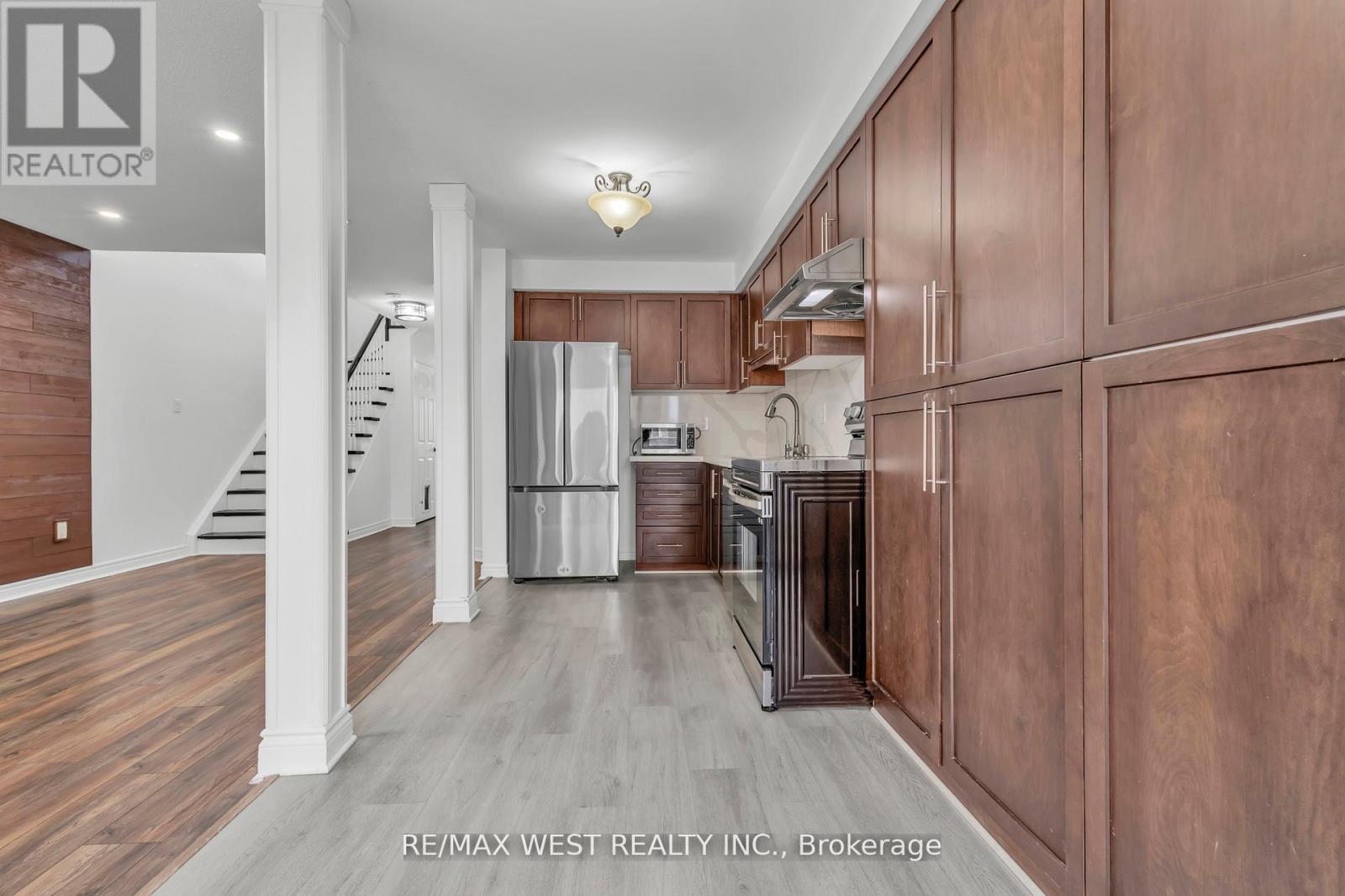 3865 Allcroft Road, Mississauga, ON - Indoor Photo Showing Kitchen