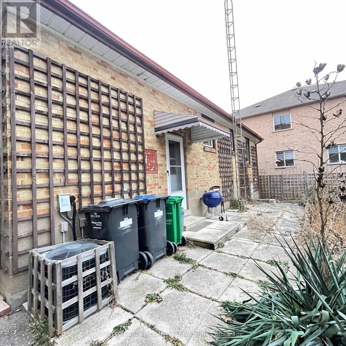 46 Woodlawn Avenue, Mississauga, ON - Outdoor