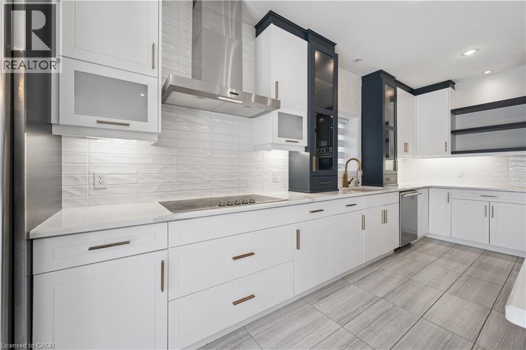 163 Redtail Street, Kitchener, ON - Indoor Photo Showing Kitchen With Upgraded Kitchen