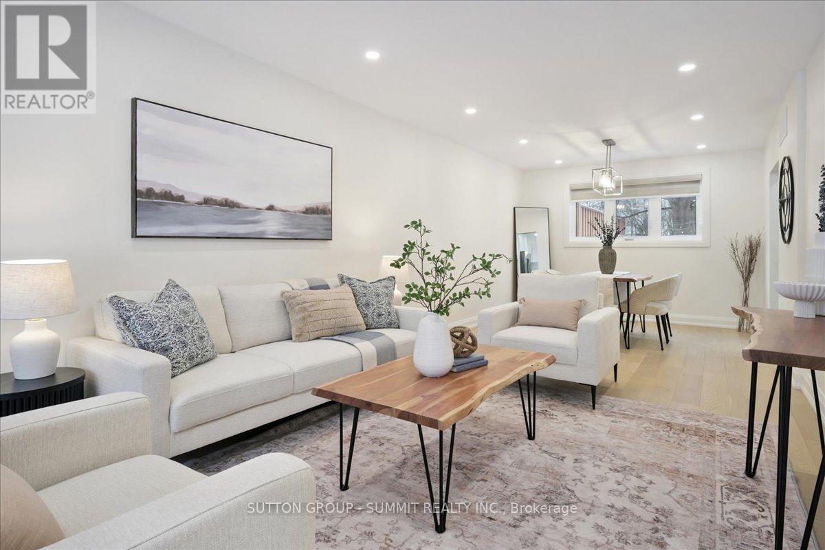 3637 Haven Glenn, Mississauga, ON - Indoor Photo Showing Living Room