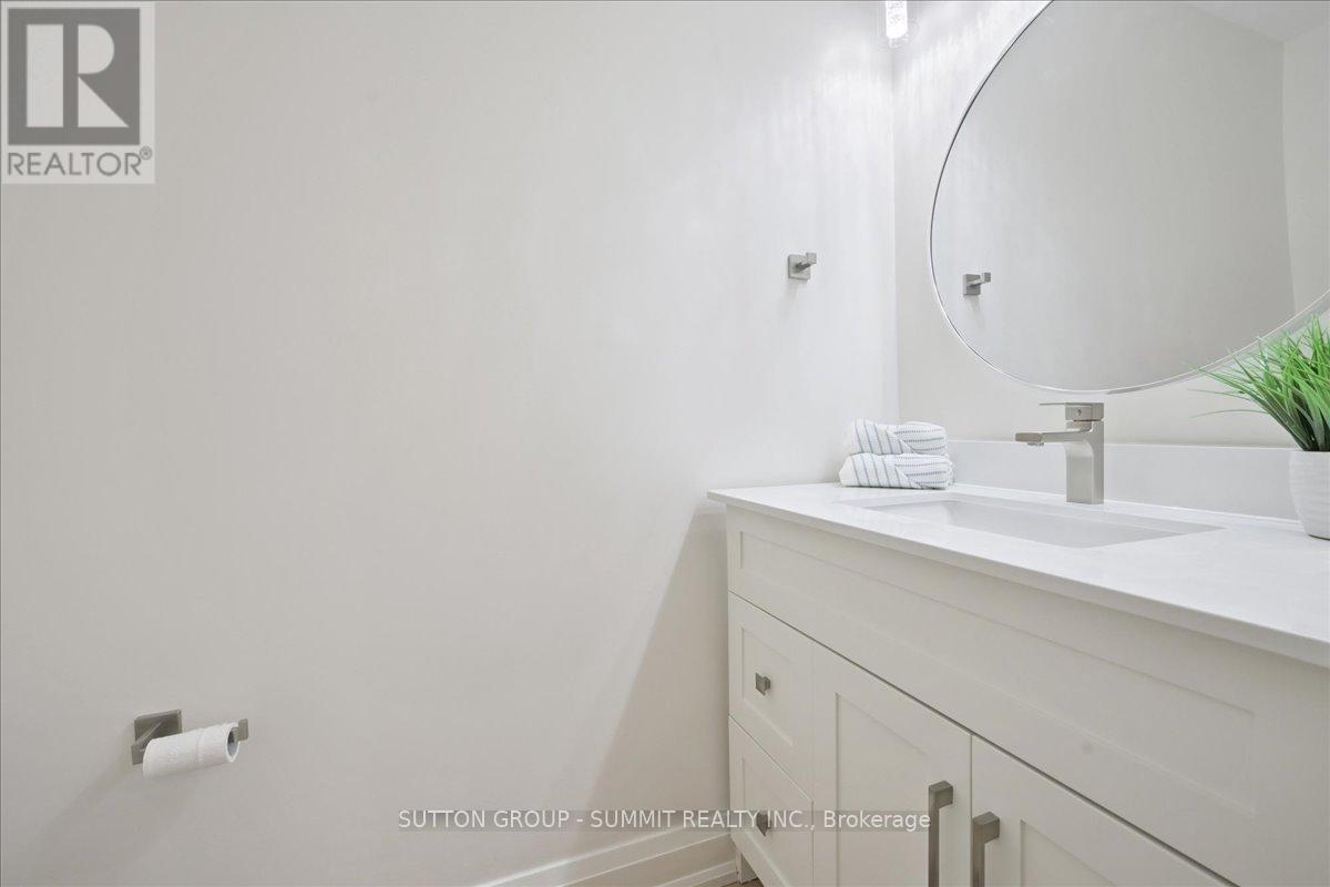 3637 Haven Glenn, Mississauga, ON - Indoor Photo Showing Bathroom