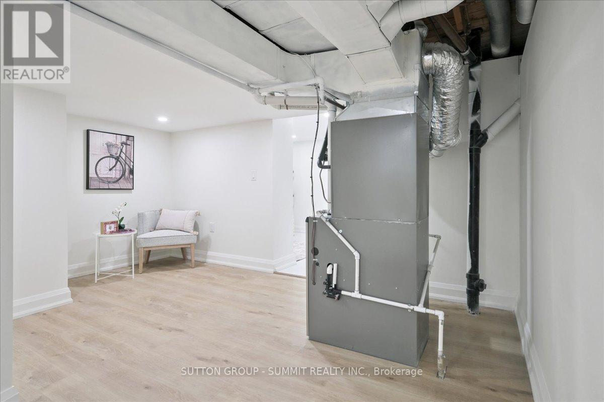 3637 Haven Glenn, Mississauga, ON - Indoor