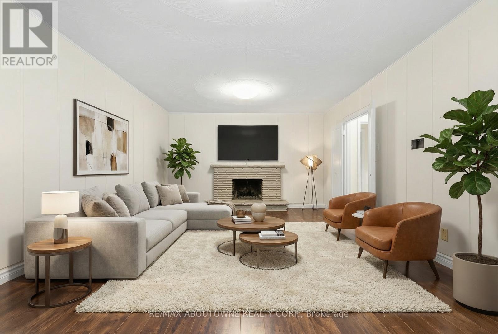 145 Wolfdale Avenue, Oakville, ON - Indoor Photo Showing Living Room With Fireplace