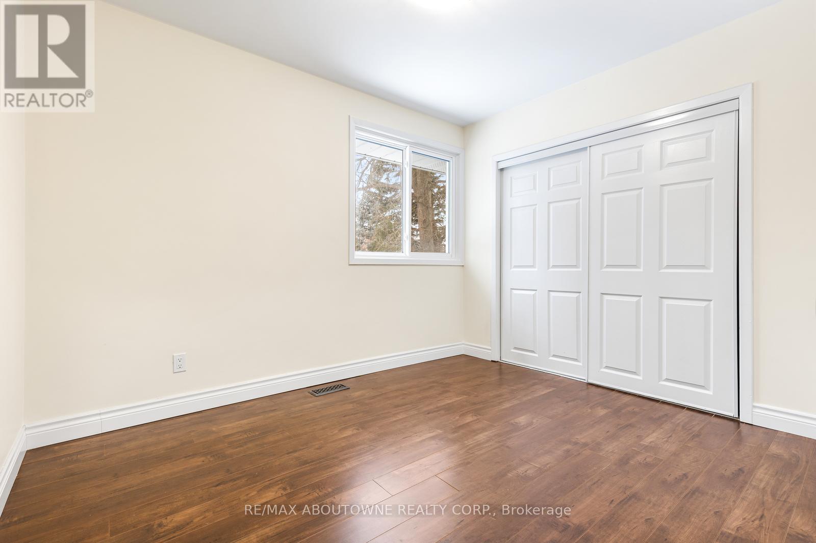 145 Wolfdale Avenue, Oakville, ON - Indoor Photo Showing Other Room