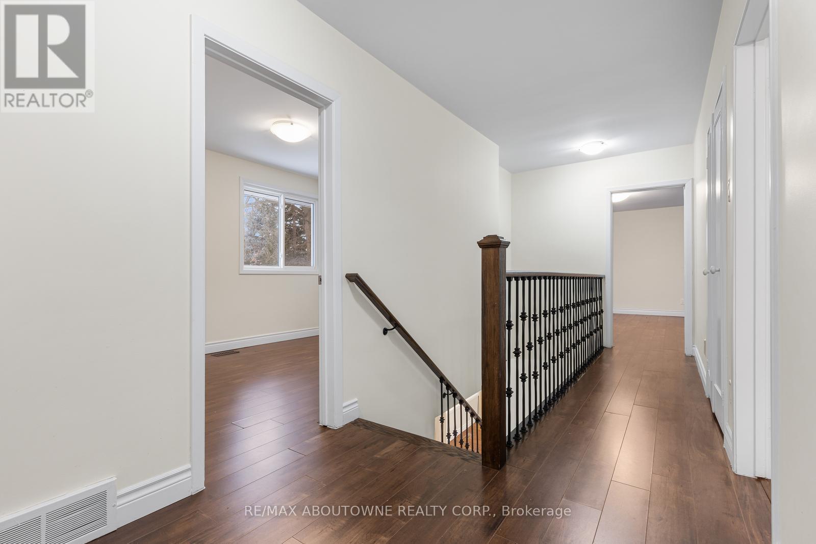 145 Wolfdale Avenue, Oakville, ON - Indoor Photo Showing Other Room