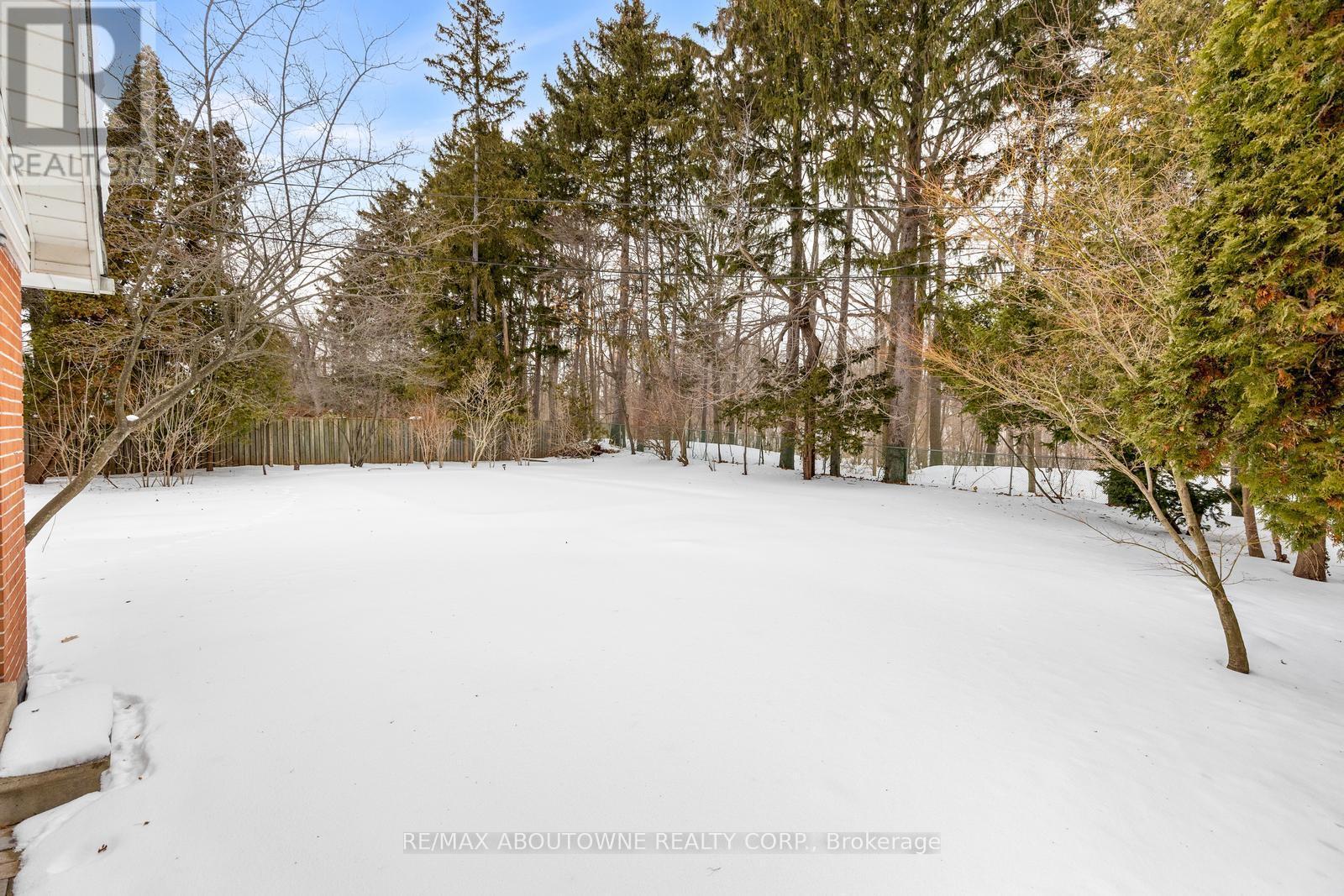 145 Wolfdale Avenue, Oakville, ON - Outdoor