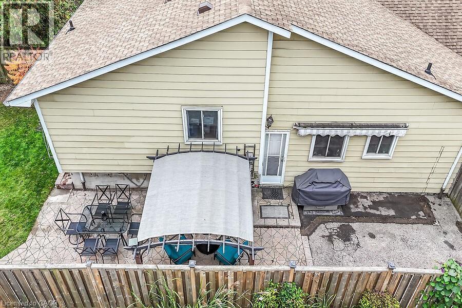 16 Golden Orchard Drive, Hamilton, ON - Outdoor With Deck Patio Veranda With Exterior
