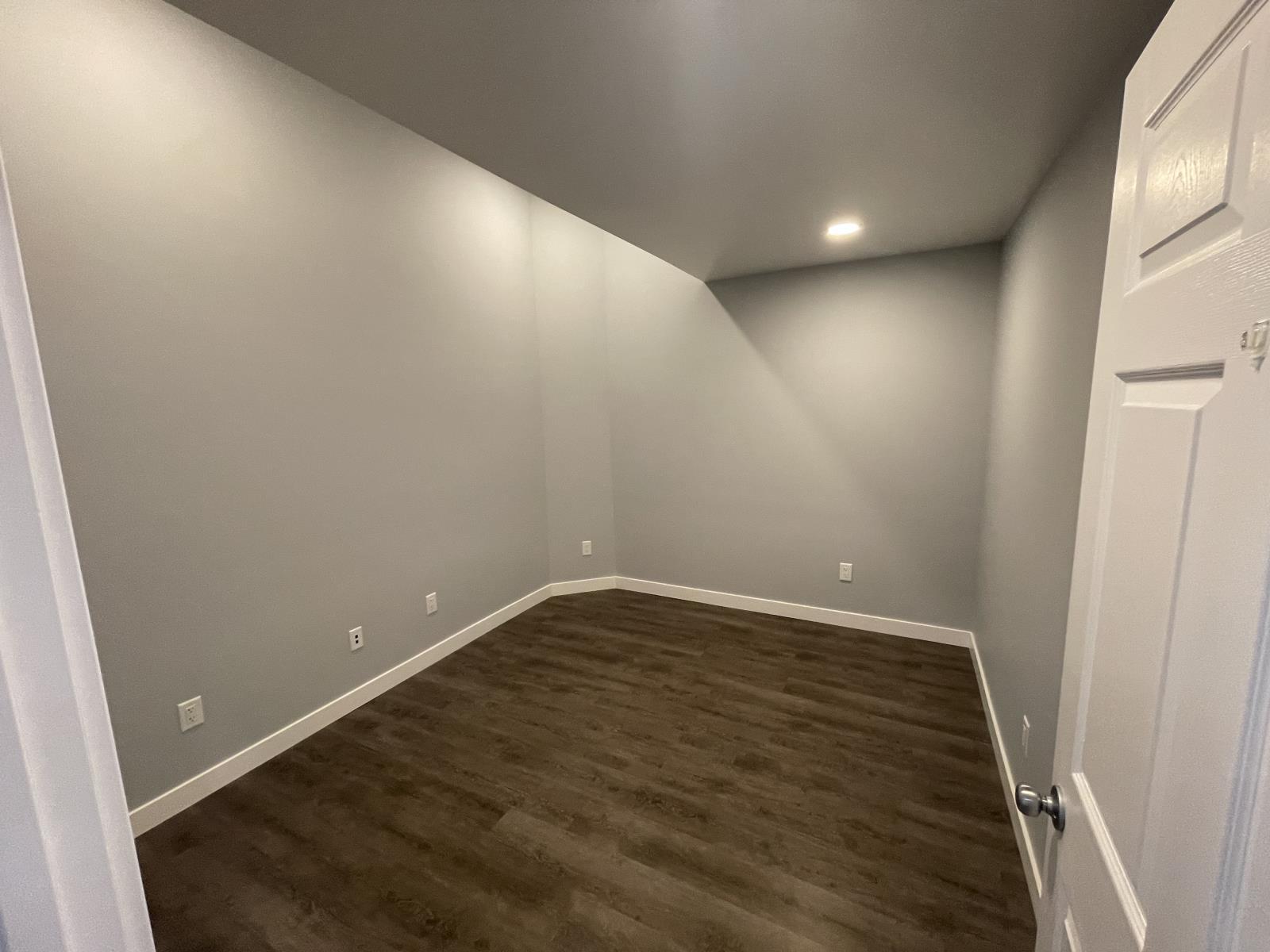 4803 50 Ave, Camrose, AB