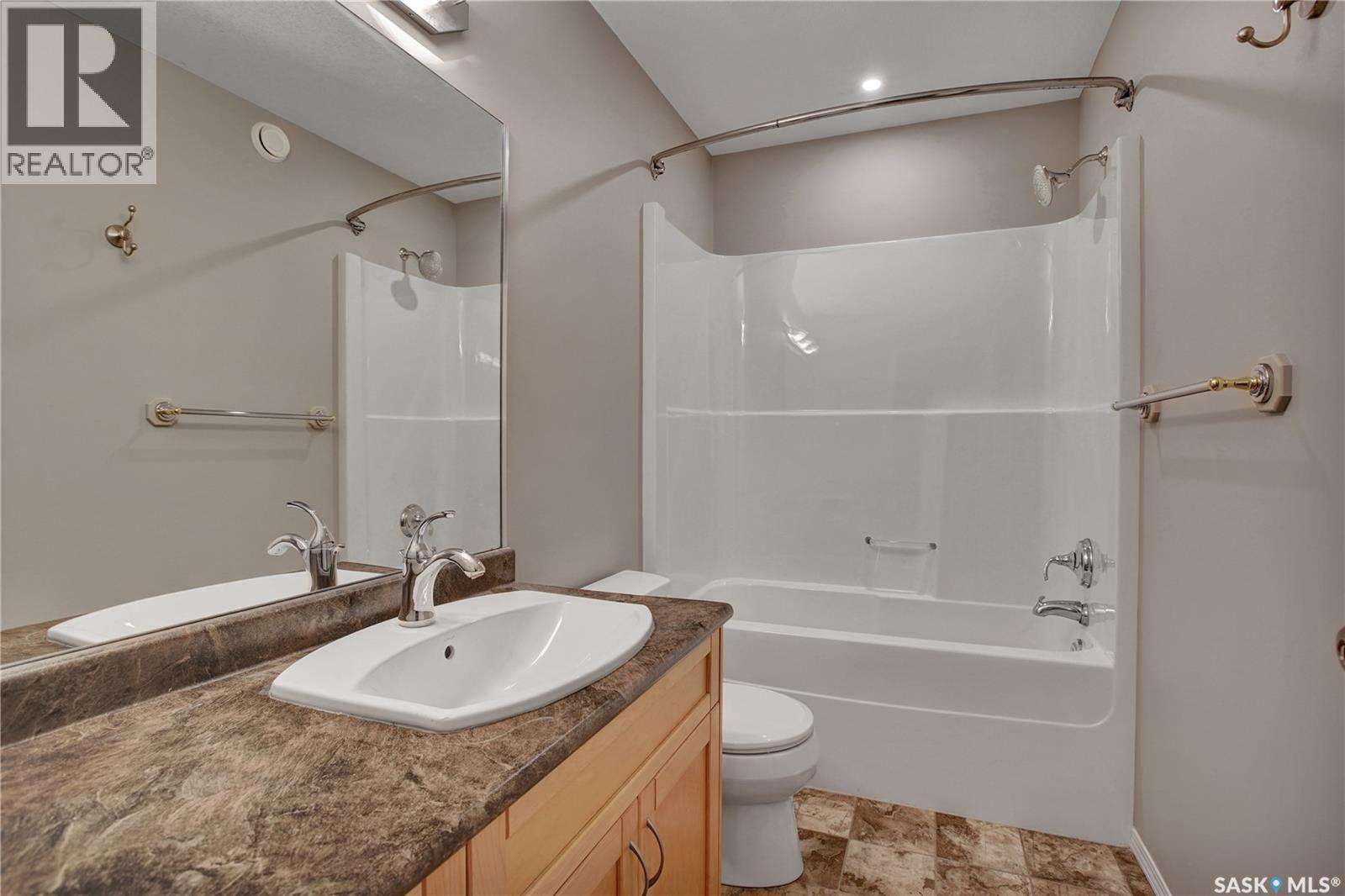 1131 Denham Rise, Saskatoon, SK - Indoor Photo Showing Bathroom