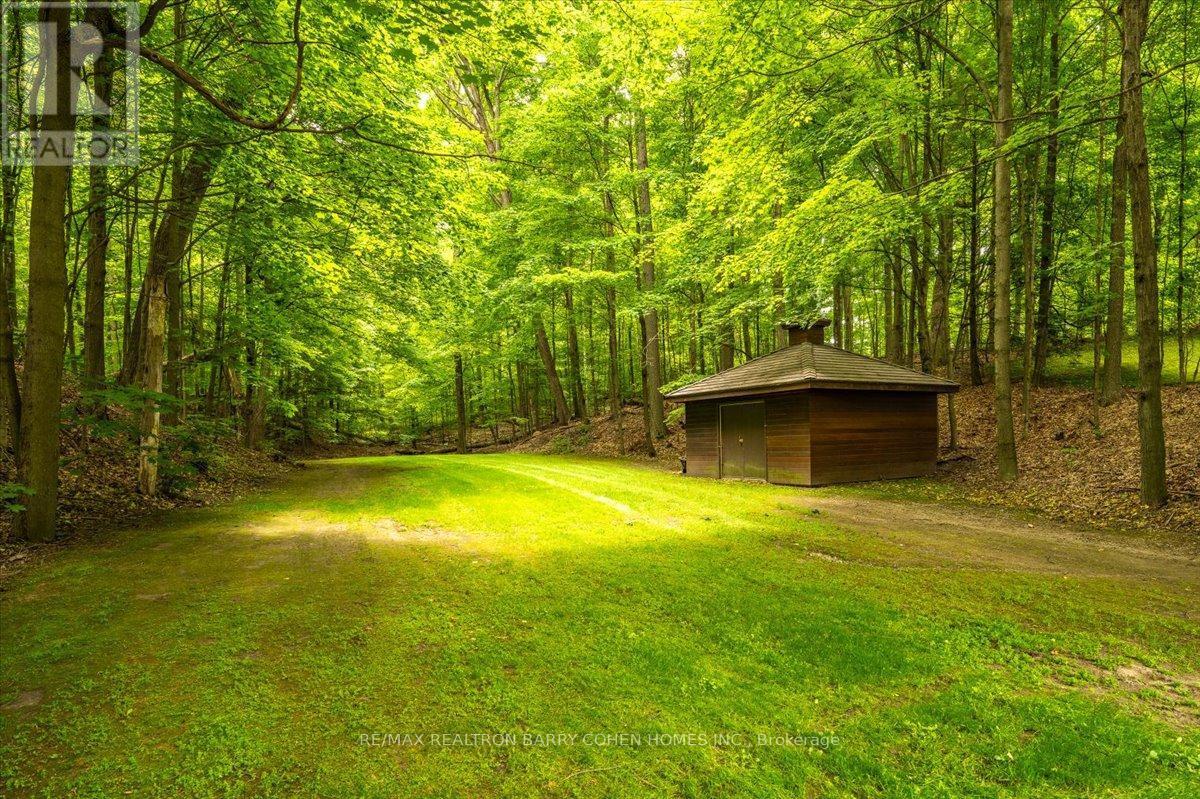 20 Woodsend Crescent, Aurora, ON - Outdoor