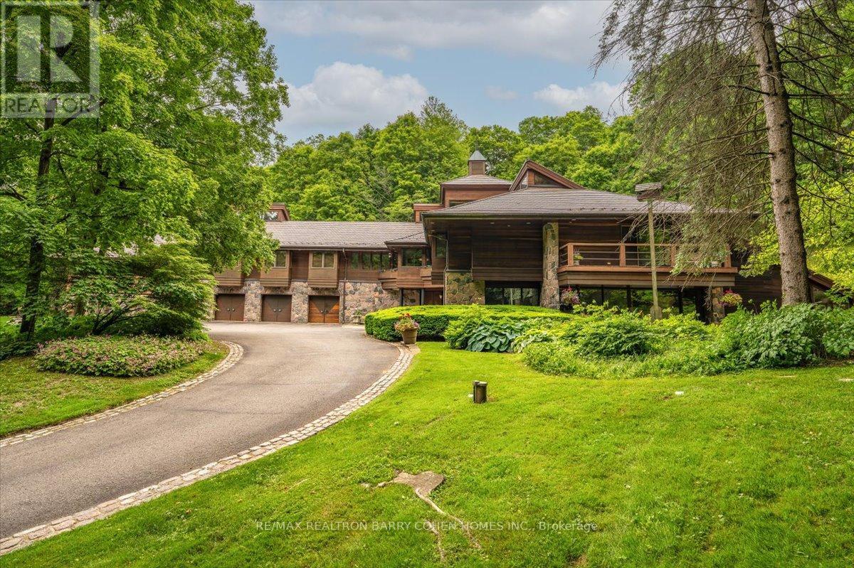 20 Woodsend Crescent, Aurora, ON - Outdoor