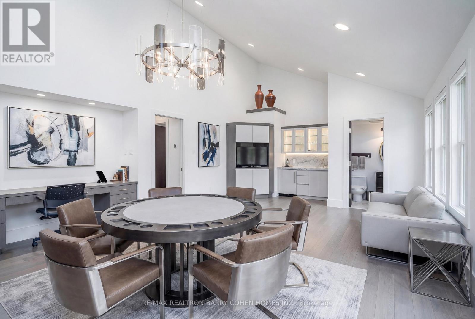 Virtually Staged - 20 Woodsend Crescent, Aurora, ON - Indoor