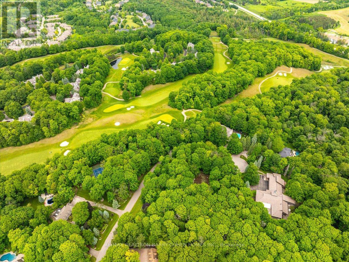 20 Woodsend Crescent, Aurora, ON - Outdoor