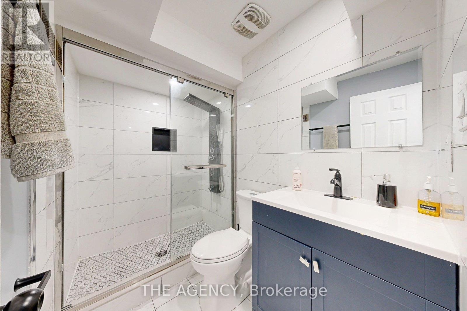 229 Andrews Trail, Milton, ON - Indoor Photo Showing Bathroom