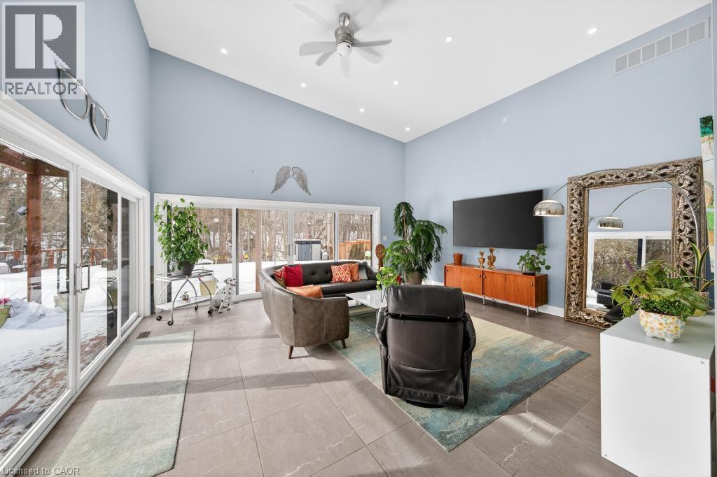 272 Goodram Drive, Burlington, ON - With Deck Patio Veranda With Exterior