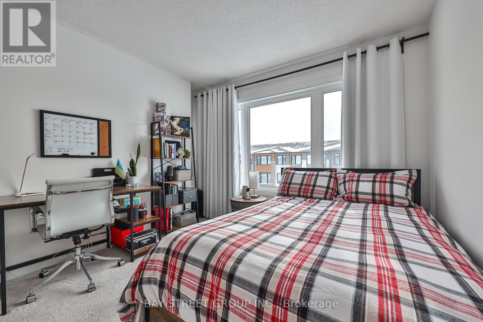 75 Windtree Way, Halton Hills, ON - Indoor Photo Showing Bedroom