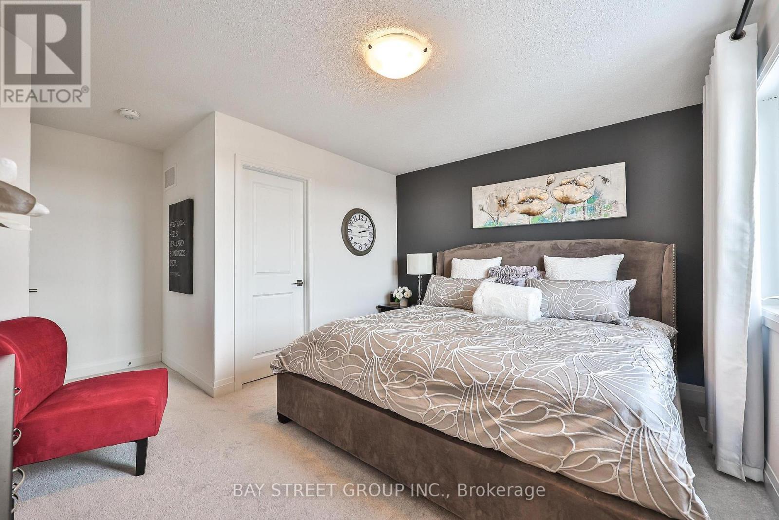 75 Windtree Way, Halton Hills, ON - Indoor Photo Showing Bedroom