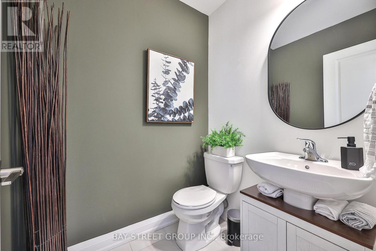 75 Windtree Way, Halton Hills, ON - Indoor Photo Showing Bathroom