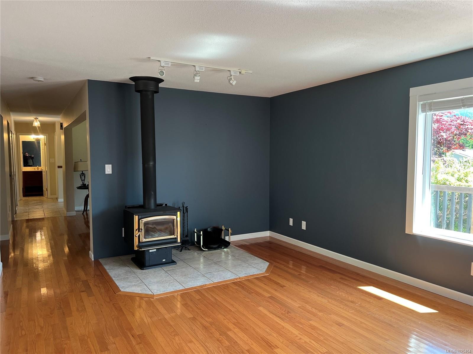 492 Cedar Cres, Gold River, BC