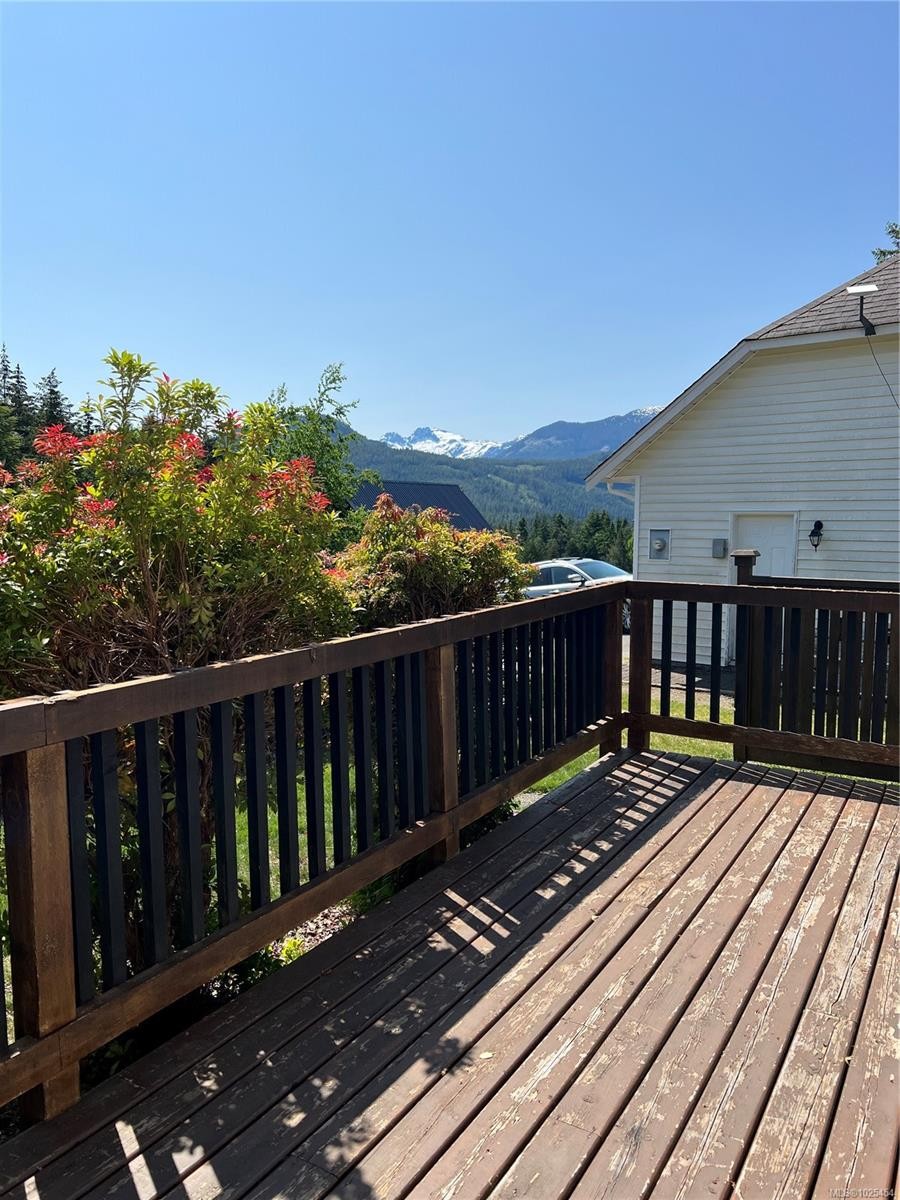 492 Cedar Cres, Gold River, BC