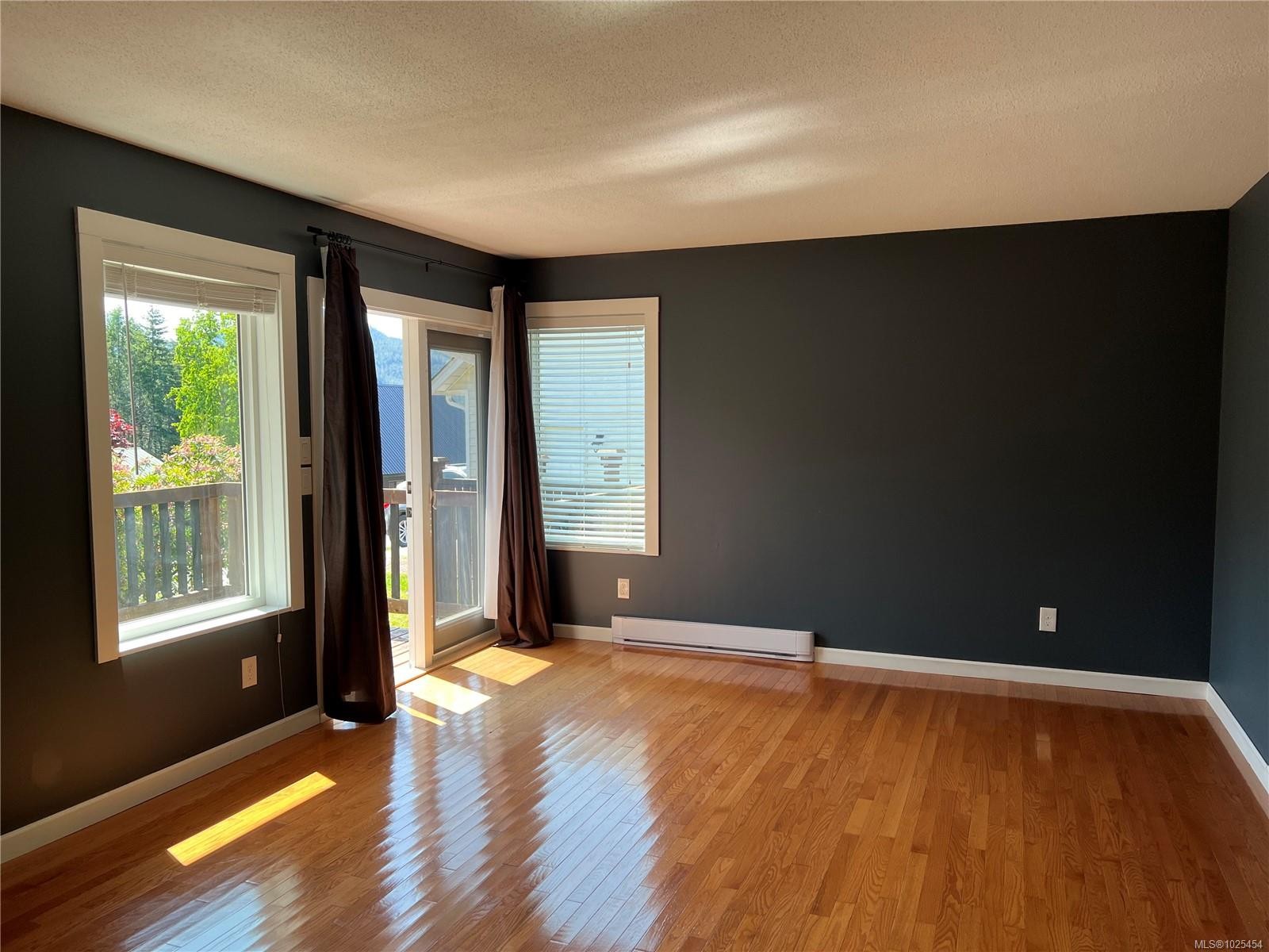 492 Cedar Cres, Gold River, BC