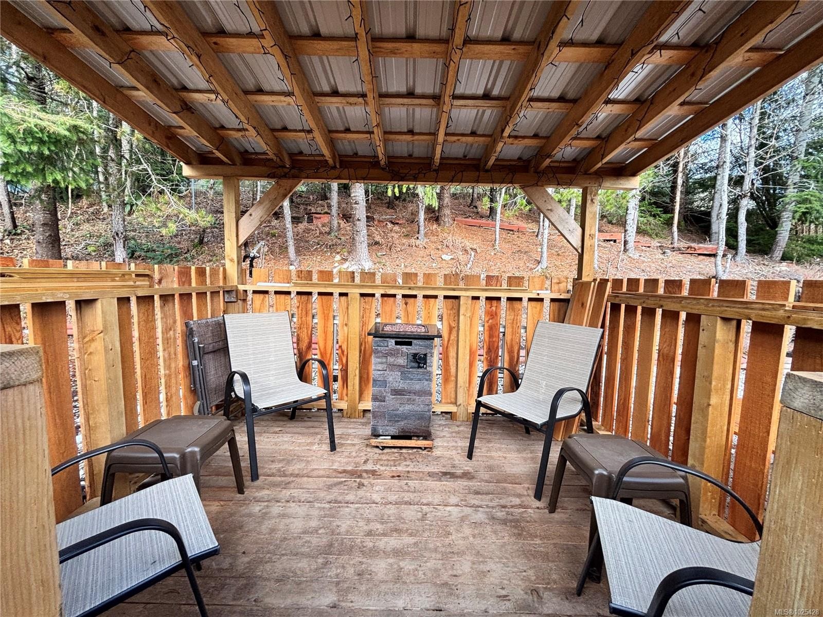 419 Donner Dr, Gold River, BC