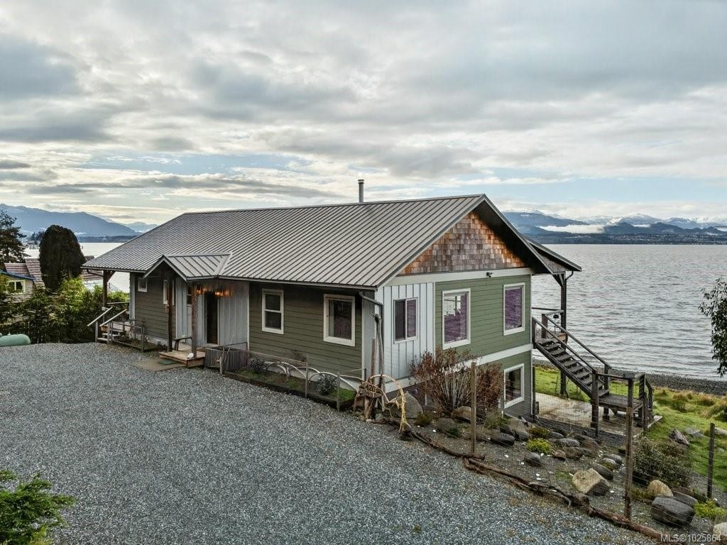 420 1St St, Sointula, BC