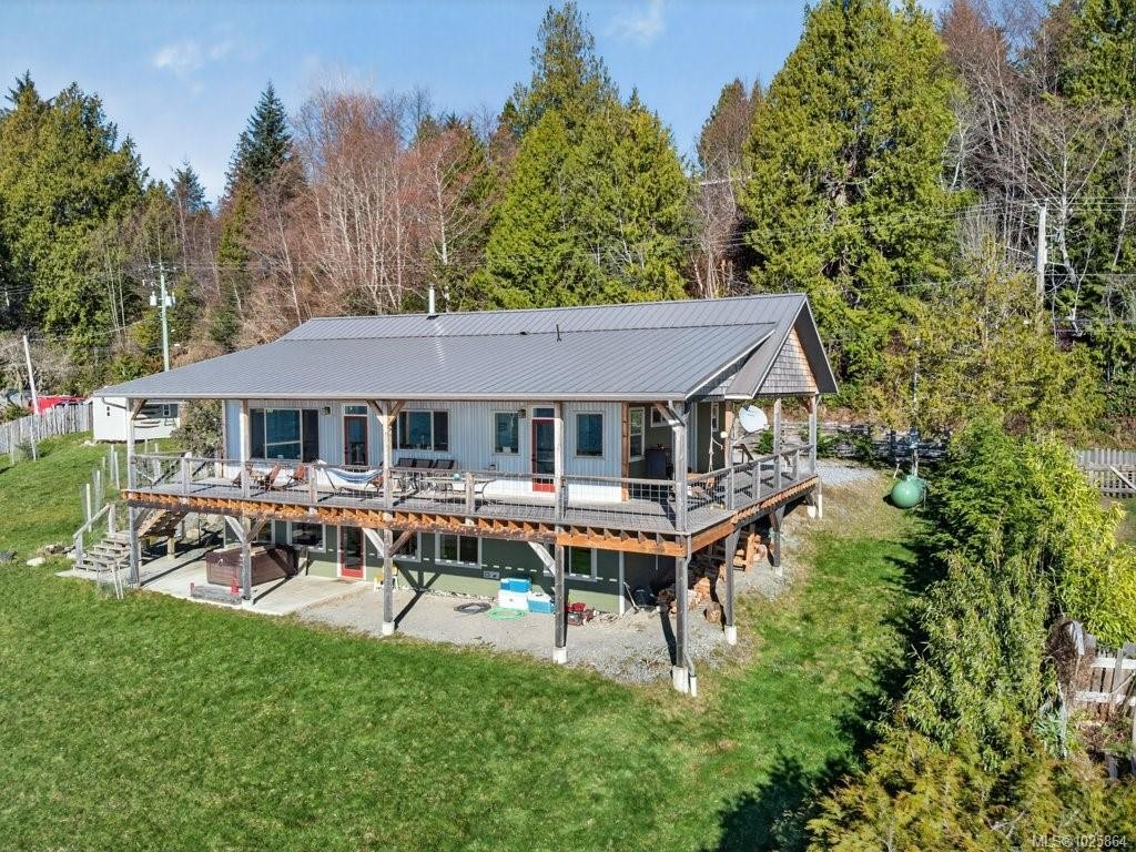 420 1St St, Sointula, BC