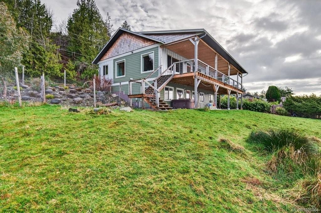 420 1St St, Sointula, BC