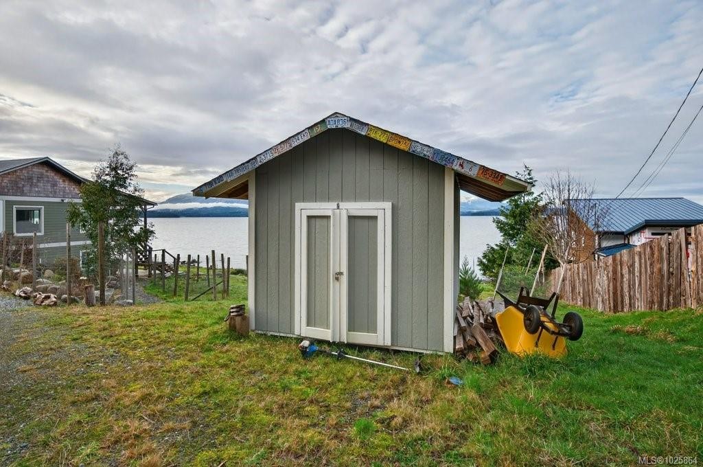 420 1St St, Sointula, BC