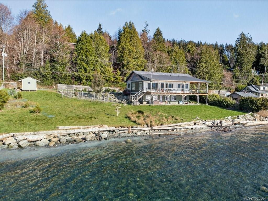 420 1St St, Sointula, BC