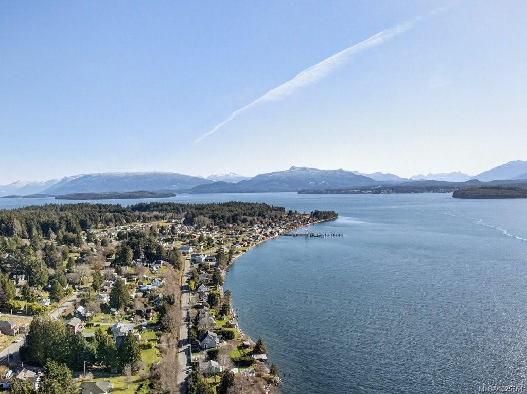 420 1St St, Sointula, BC