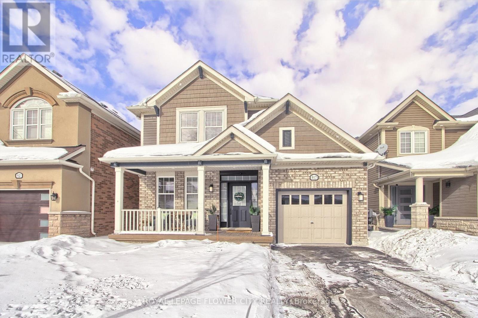 917 Mctrach Crescent, Milton, ON - Outdoor With Facade