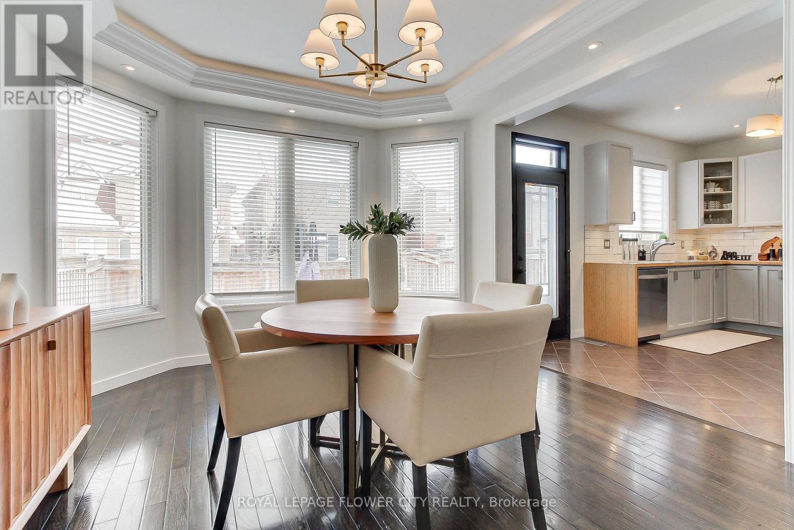 917 Mctrach Crescent, Milton, ON - Indoor Photo Showing Dining Room