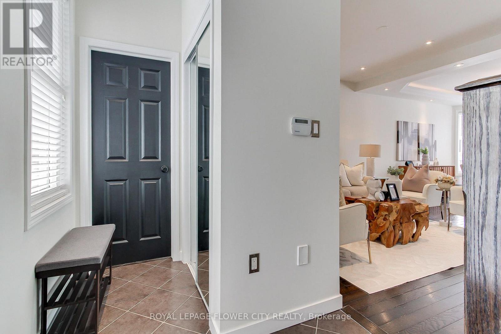 917 Mctrach Crescent, Milton, ON - Indoor Photo Showing Other Room