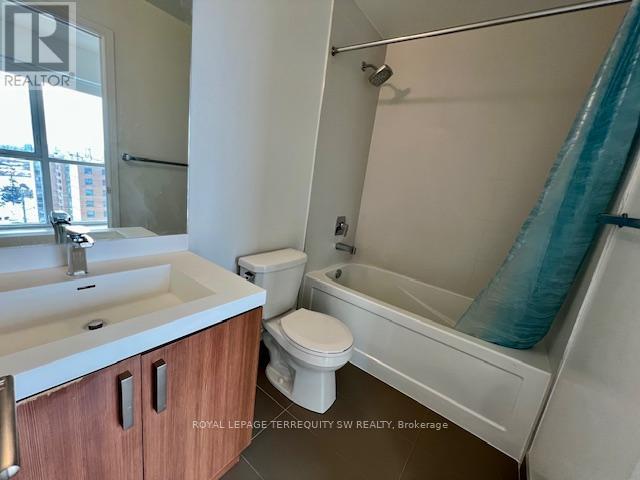 1006 - 8 Nahani Way, Mississauga, ON - Indoor Photo Showing Bathroom
