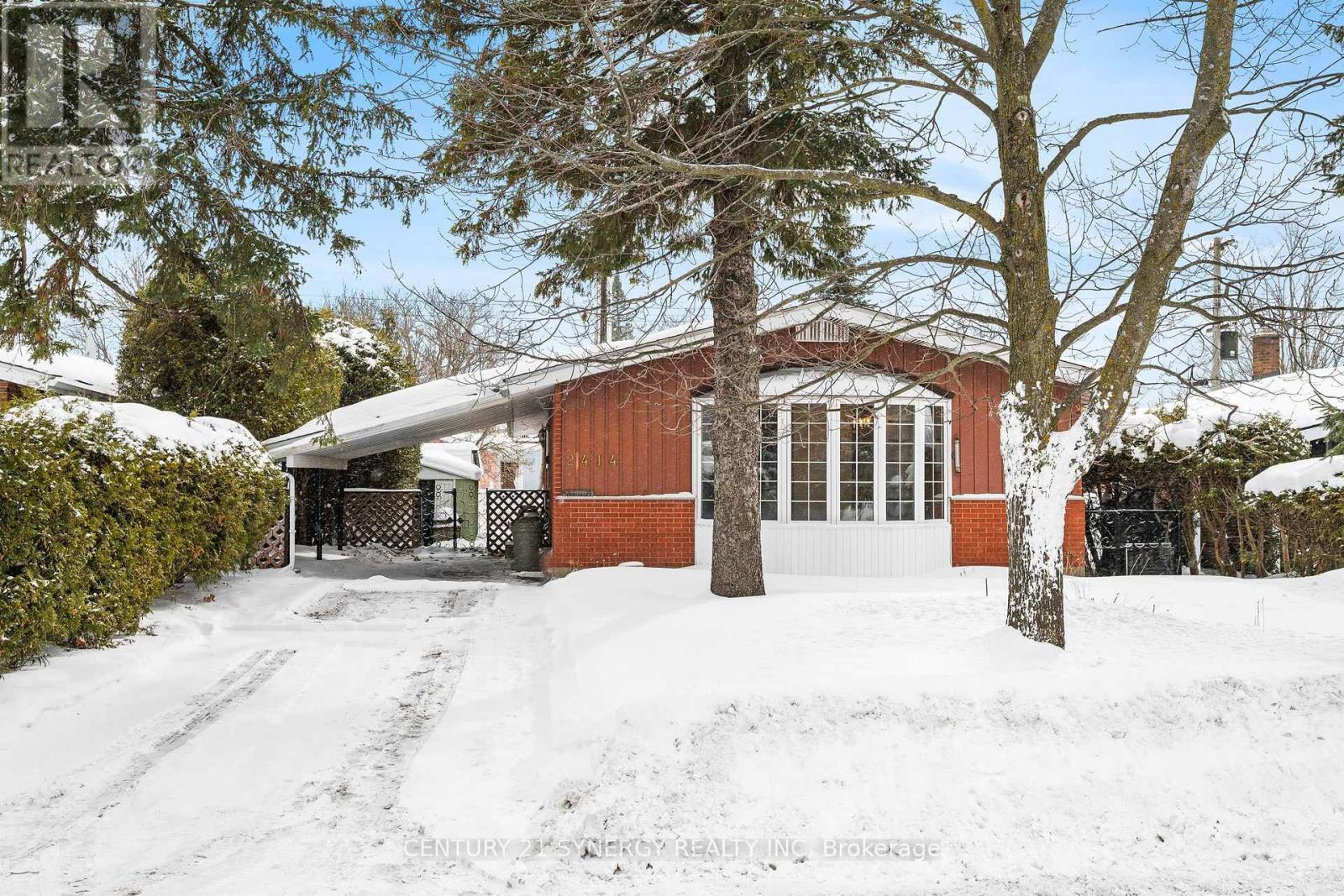 2414 Joliffe Street, Ottawa, ON - Outdoor