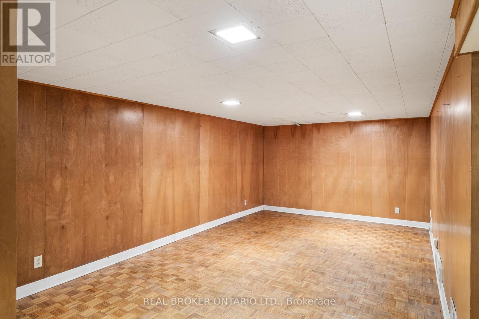 2414 Joliffe Street, Ottawa, ON - Indoor Photo Showing Other Room