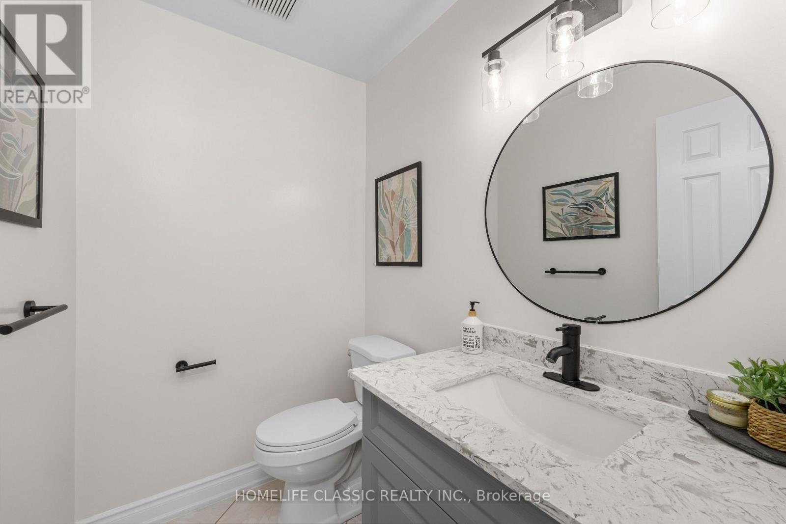 521 Sundown Crescent, Pickering, ON - Indoor Photo Showing Bathroom
