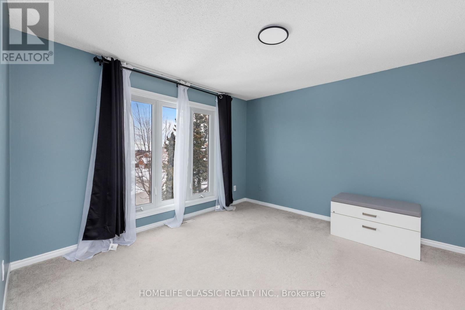 521 Sundown Crescent, Pickering, ON - Indoor Photo Showing Other Room