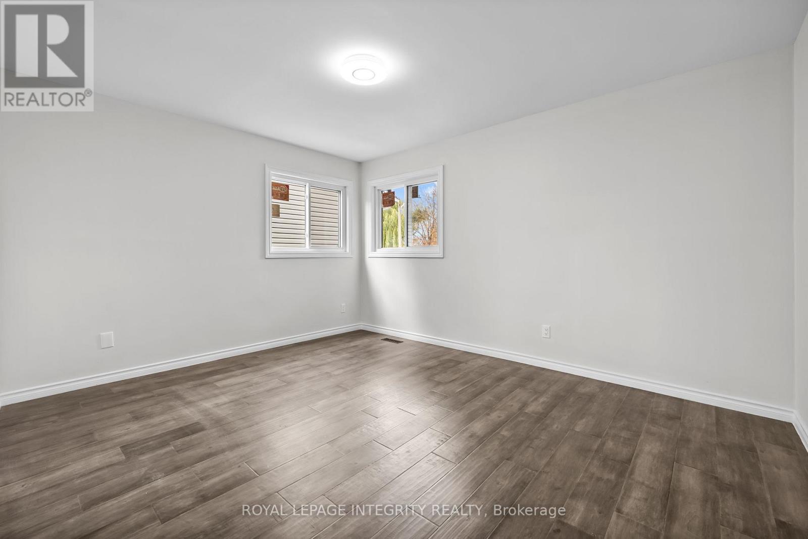 83 Saddle Crescent, Ottawa, ON - Indoor Photo Showing Other Room