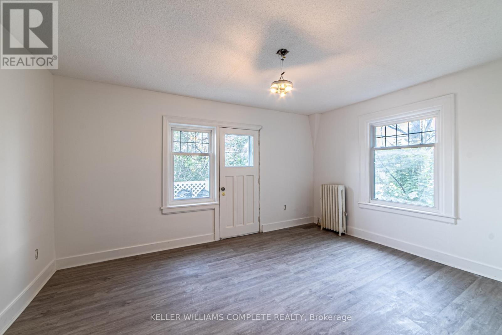 68 Arkledun Avenue, Hamilton, ON - Indoor Photo Showing Other Room
