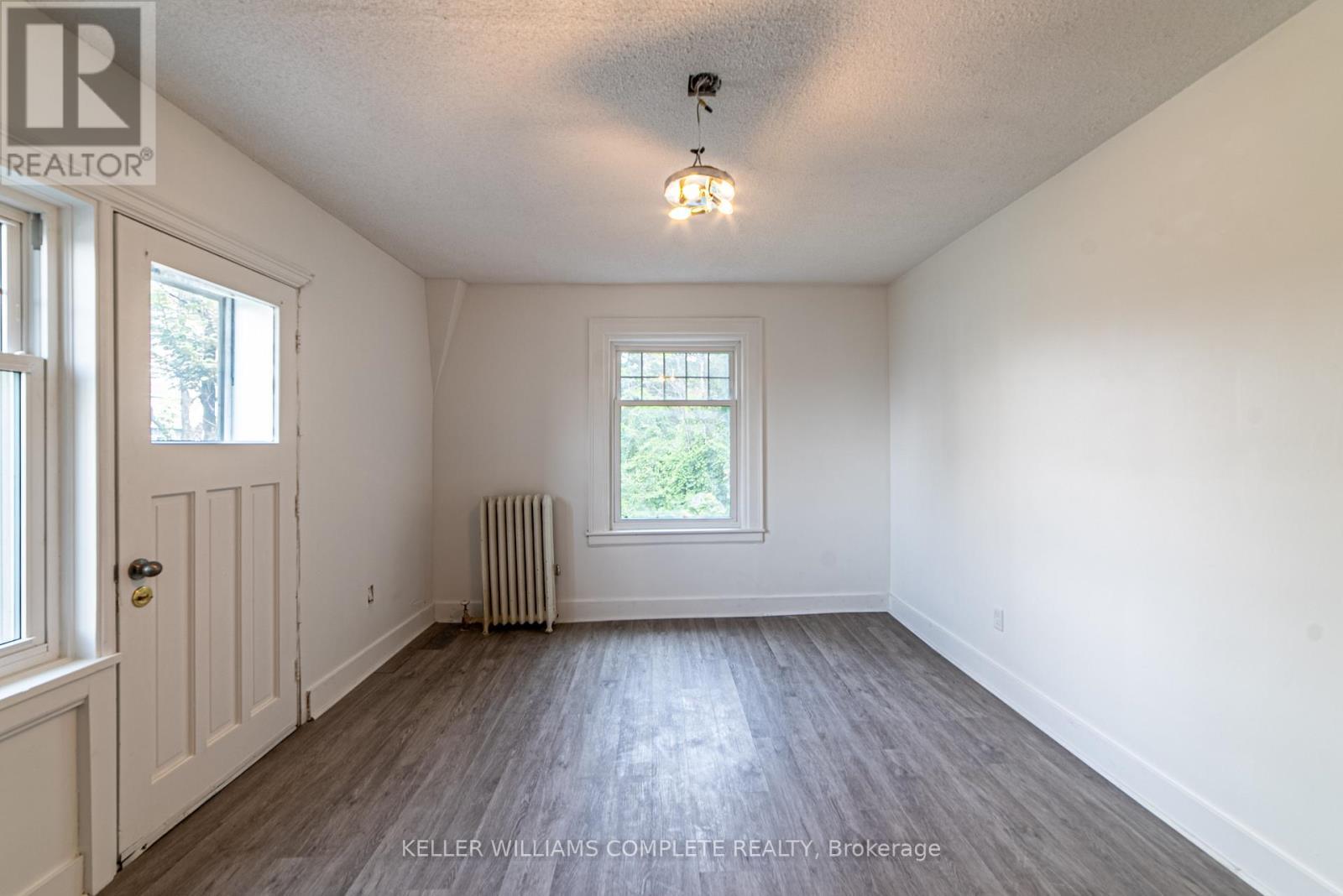 68 Arkledun Avenue, Hamilton, ON - Indoor Photo Showing Other Room