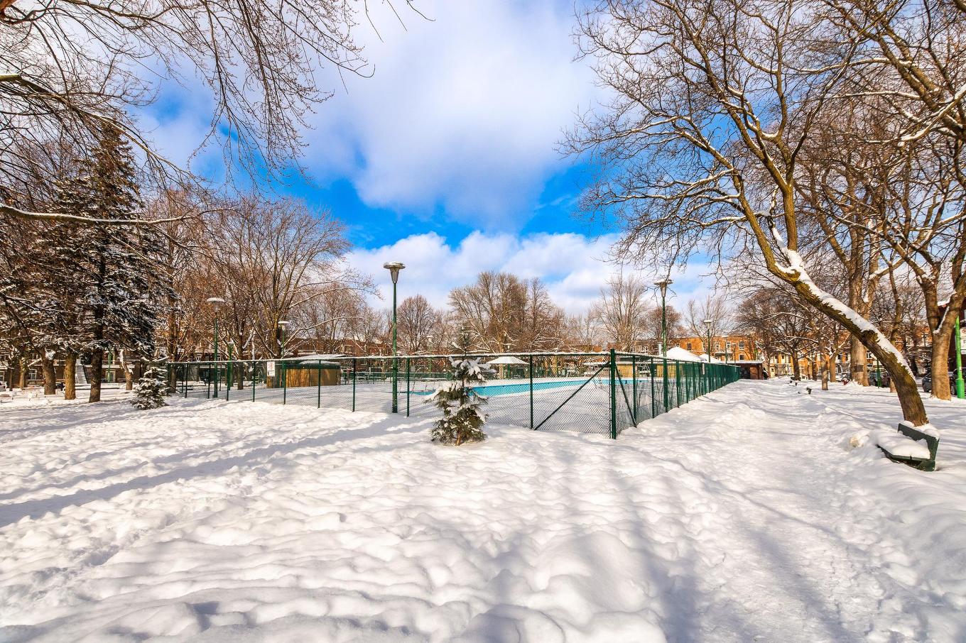 View - 1355 Av. Ducharme, Montréal (Outremont), QC - Outdoor