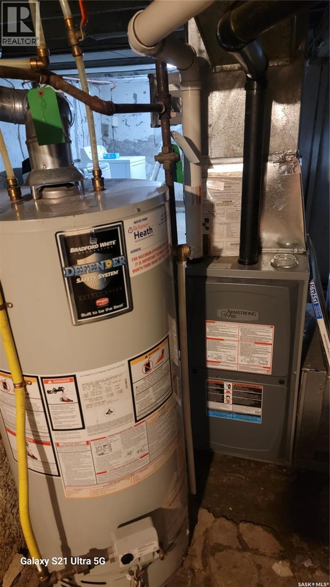 1154 Athol Street, Regina, SK - Indoor Photo Showing Basement