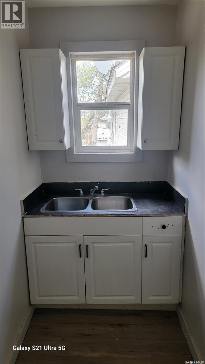 1154 Athol Street, Regina, SK - Indoor