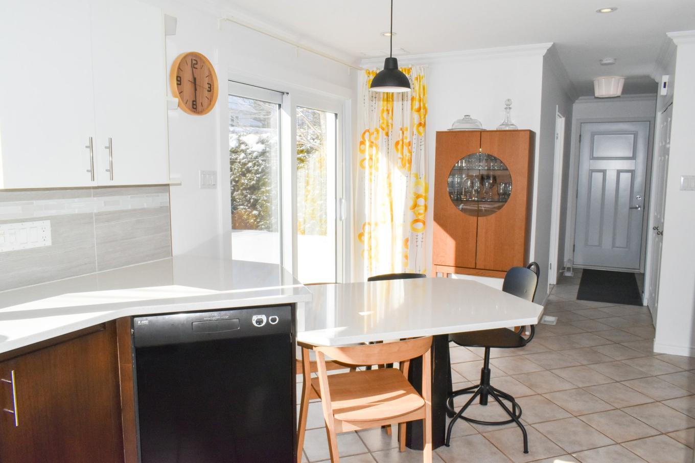 Cuisine - 775 Rue De La Batiscan, Drummondville, QC - Indoor Photo Showing Other Room